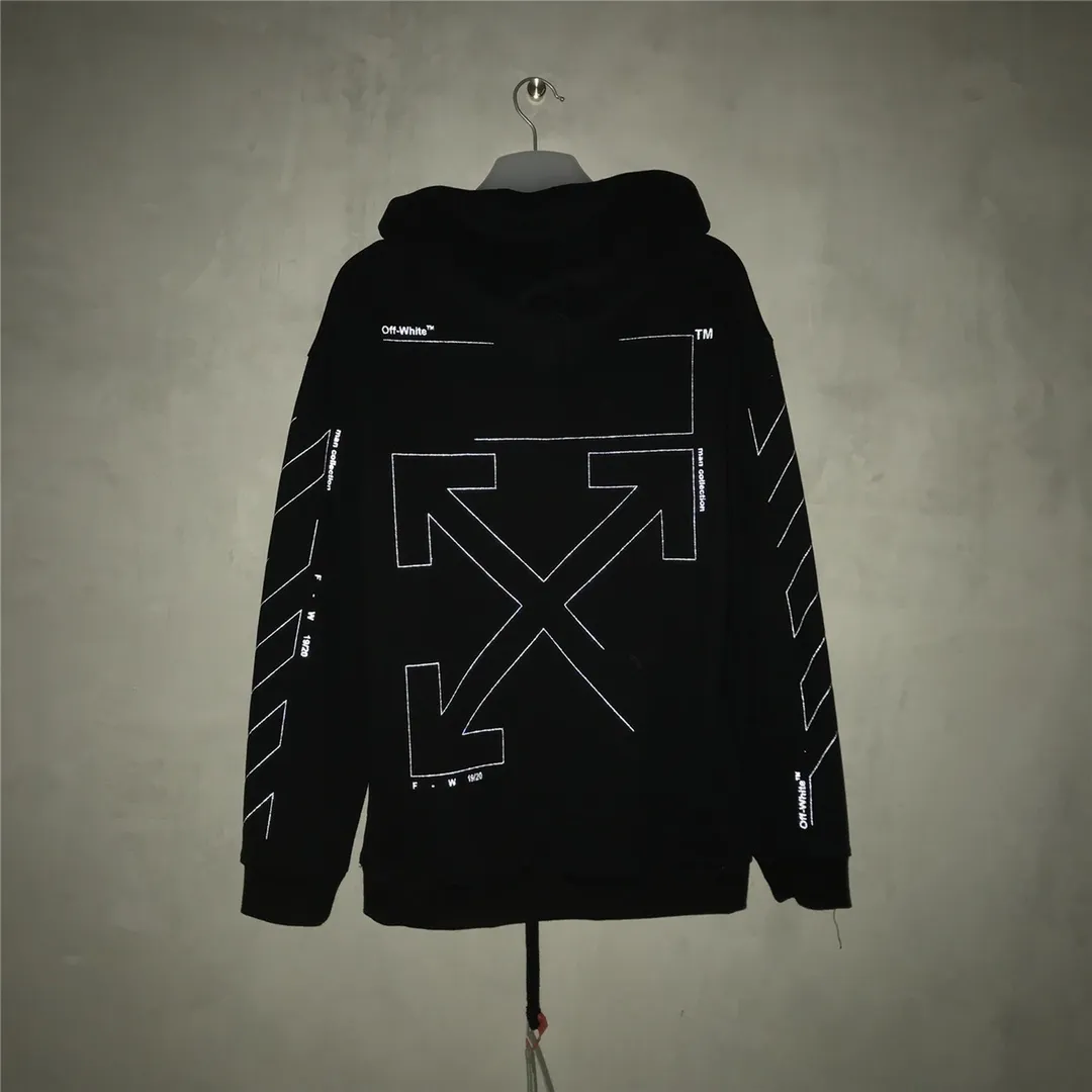 The top tested version OFFWHITE OW damaged and incomplete sketch hooded hooded sweatshirt for men and women, the same style, pure cotton loose pullover round neck sweatshirt. This print has a reflective effect, not an ordinary offset print. Everyone must know this, don't waste money and buy the wrong version. It doesn't exist in my house, so you can place your order with confidence. The printing uses imported 3M reflective powder, mixed with transparent glue. It is made from stencil technology and glue scraping. The glue ratio has been tested repeatedly to ensure the firmness of the printing and the 3M reflective effect. You get what you pay for. The fabric is made of 420g heavy terry material, which is thick but not bulky and has a full drape. Version OS code number XS-L size chart